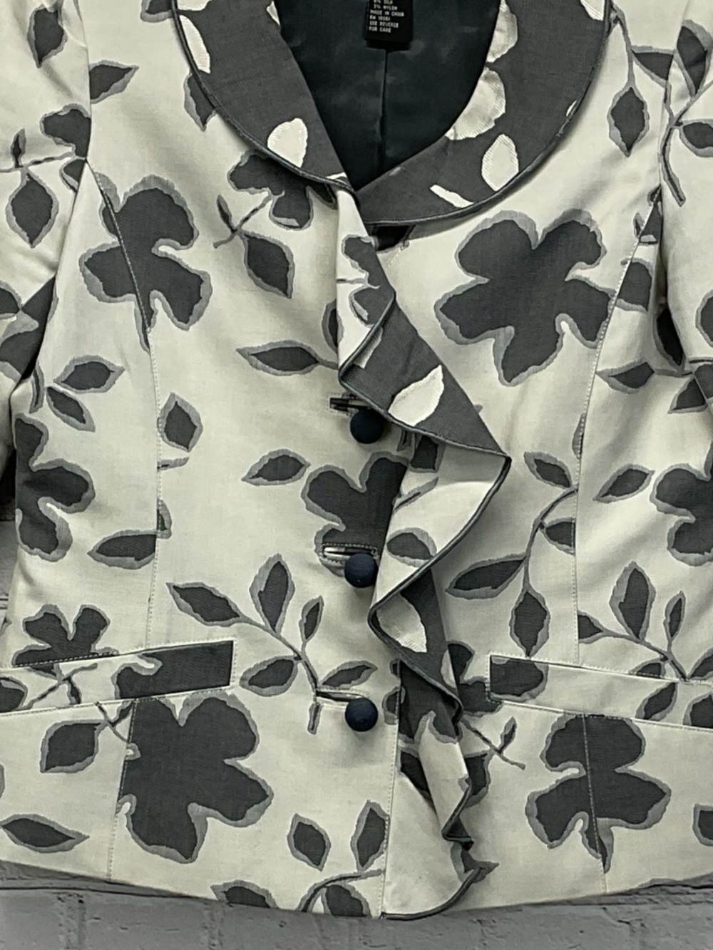 DONCASTER Collection Blazer Women's Size 8 Dark Gray/Lt. Gray Floral Business - Picture 6 of 12